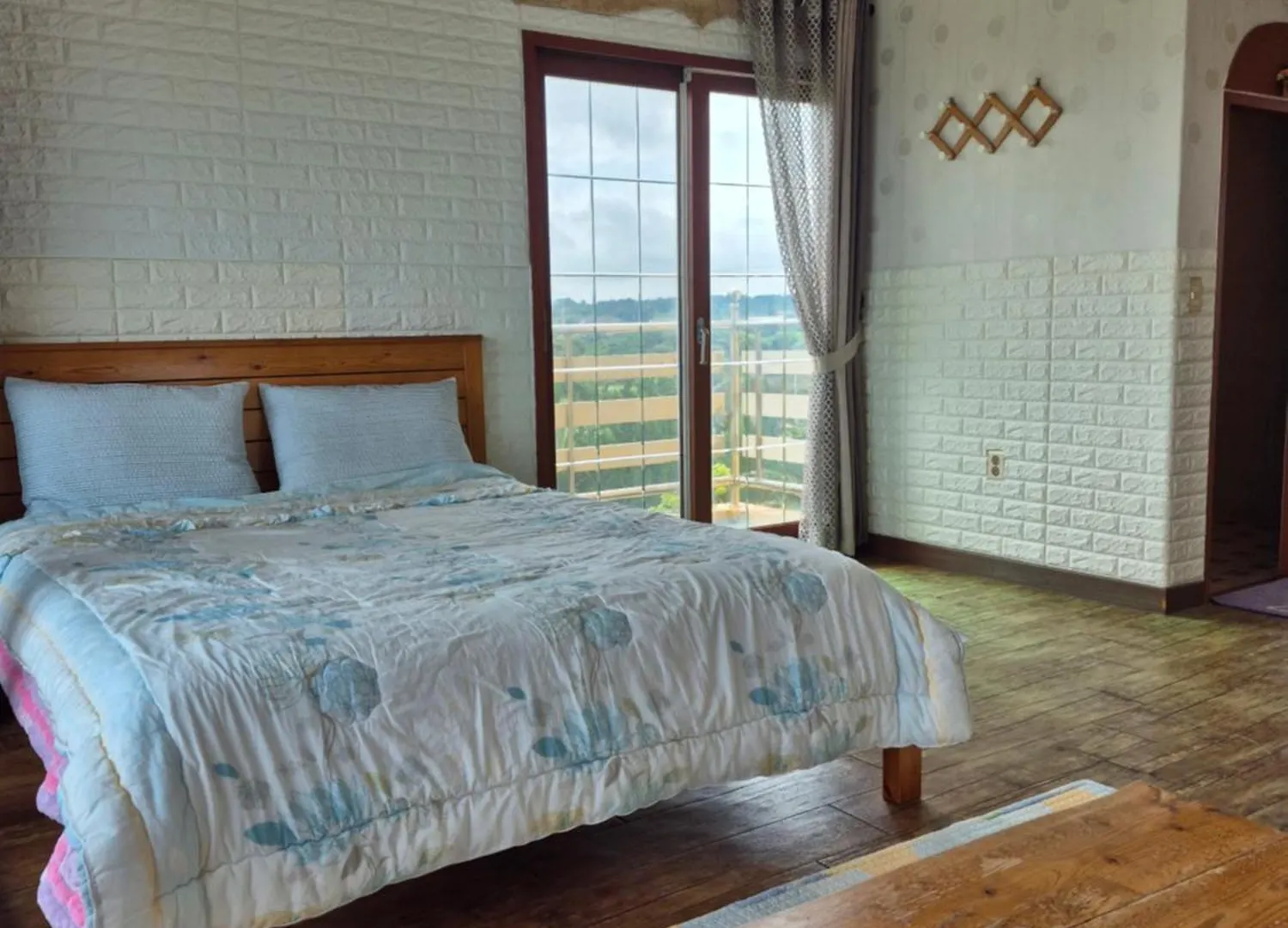 بيت شباب Jun House جيجو