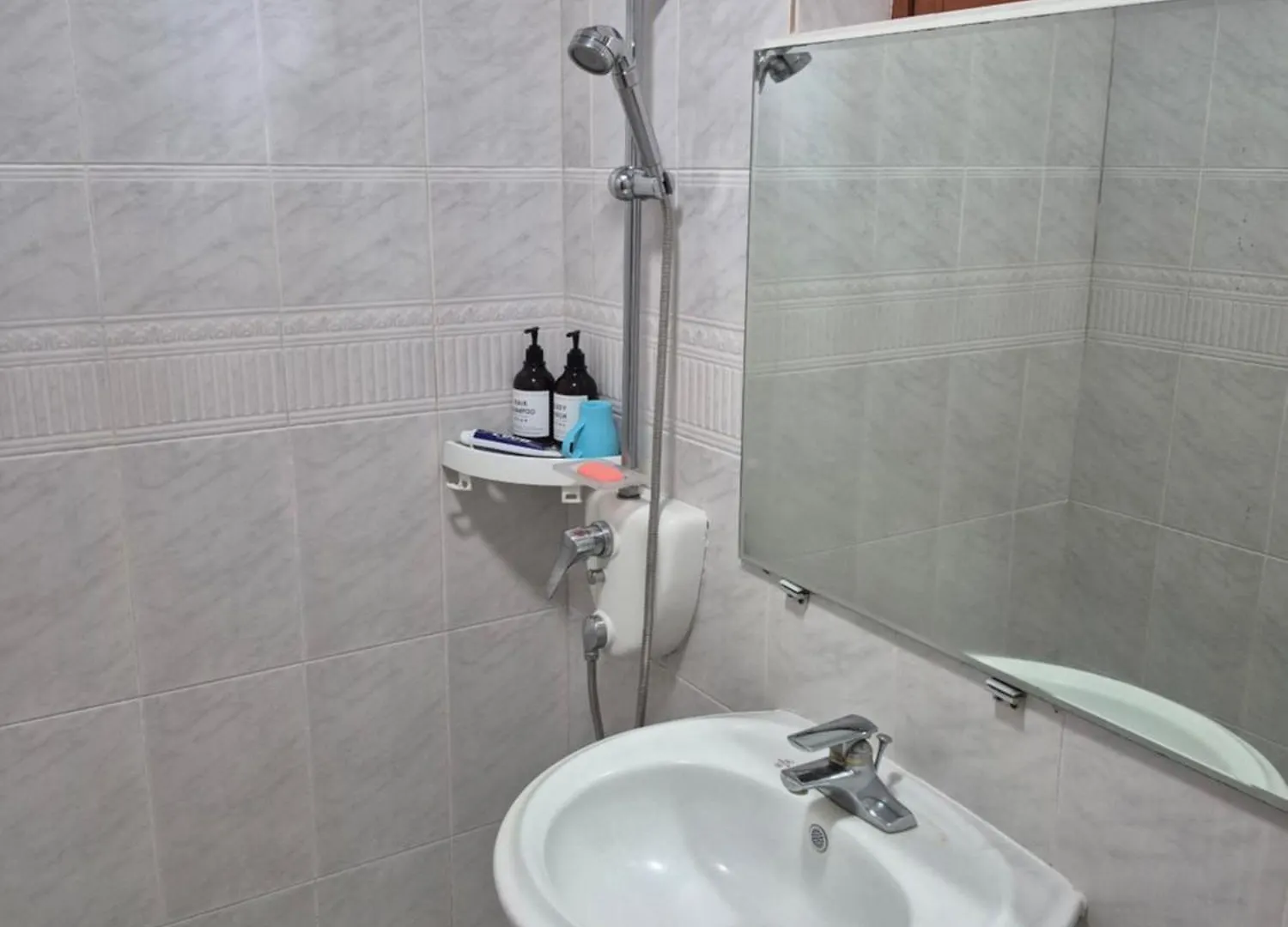بيت شباب Jun House جيجو كوريا الجنوبية