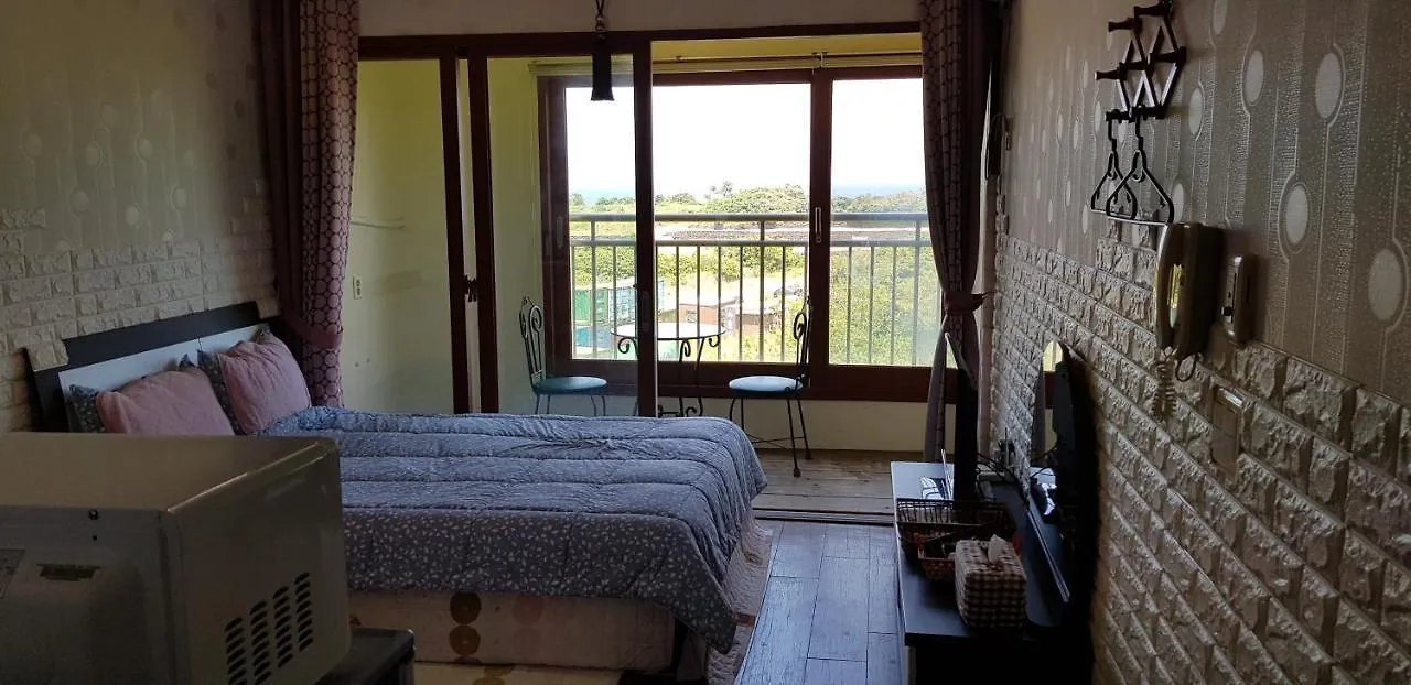Hostel Jun House Czedżu 0*,  Korea Południowa
