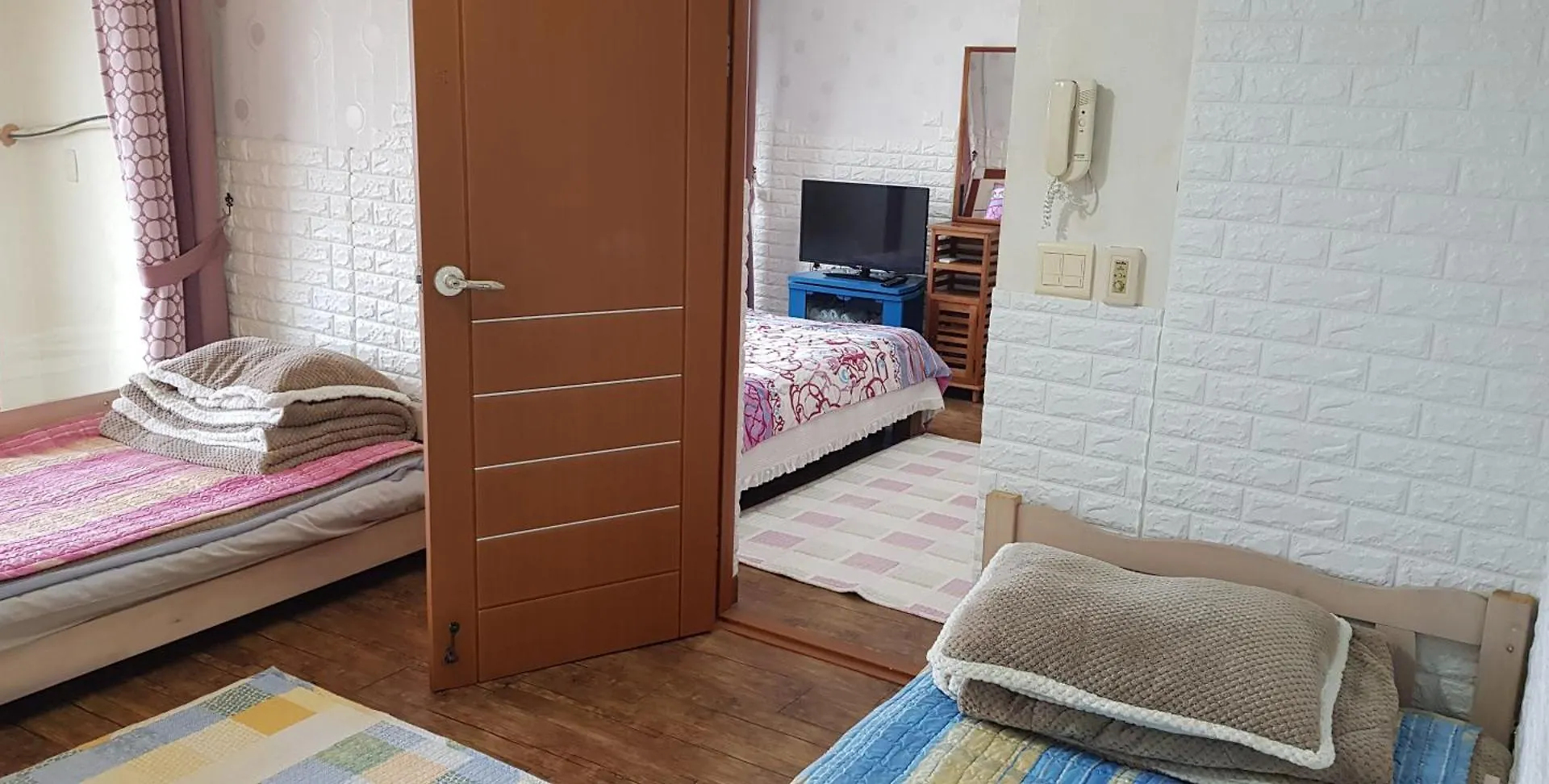 Hostel Jun House Czedżu